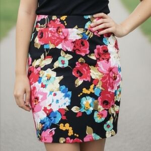 Grace New Classic Pencil Skirt Floral Print Size 4